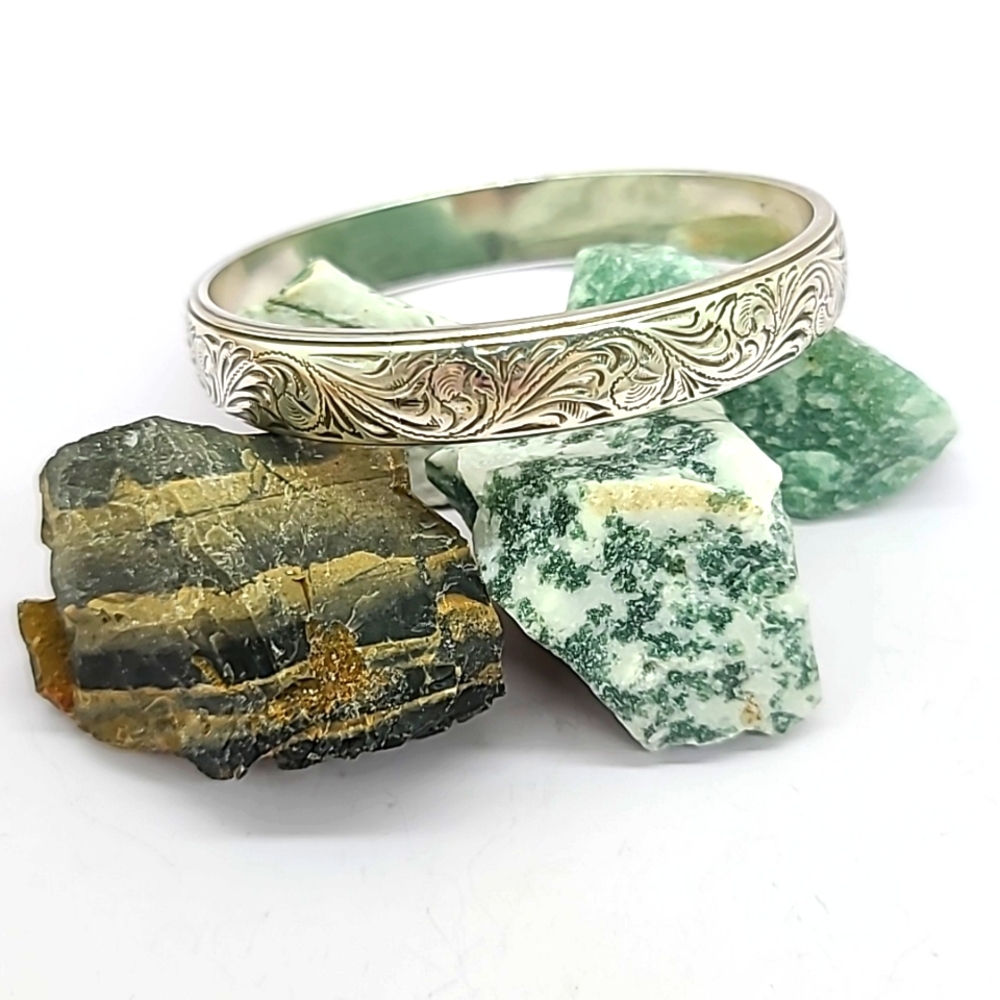 $54 Brighton "ESSEX" Bangle w Art Deco  Scrollwork, Swirls, & Pattern! Retired
